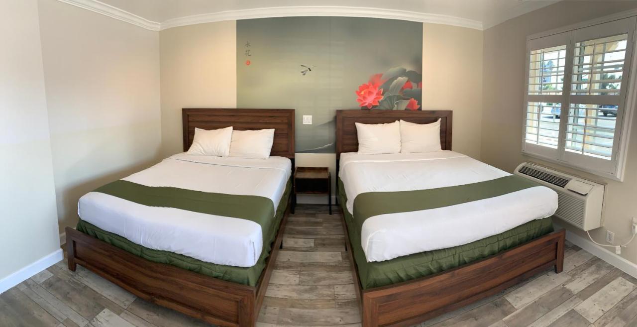 Escondido Inn Ngoại thất bức ảnh
