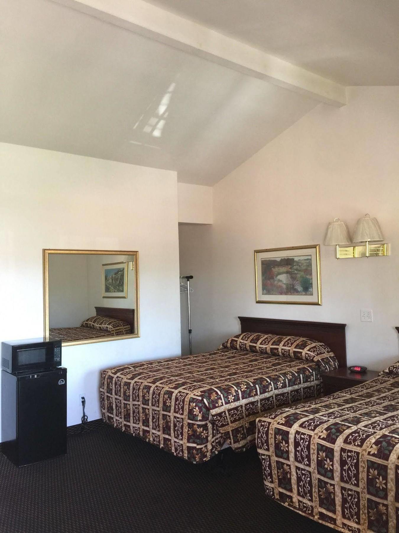 Escondido Inn Ngoại thất bức ảnh