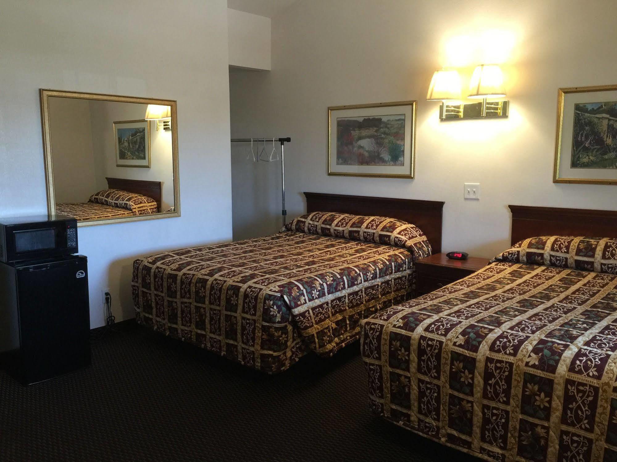 Escondido Inn Ngoại thất bức ảnh